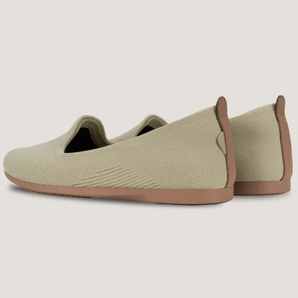 Vessi 100% Waterproof Slip-On Market Flats, Size 6, Light Green, Limited Edition - Picture 4 of 11